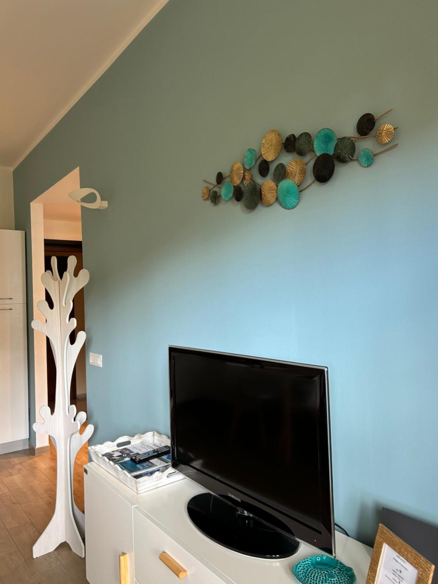 Raggio Di Sole - Pool, Tennis, Parking, Sea View & Relax Apartamento